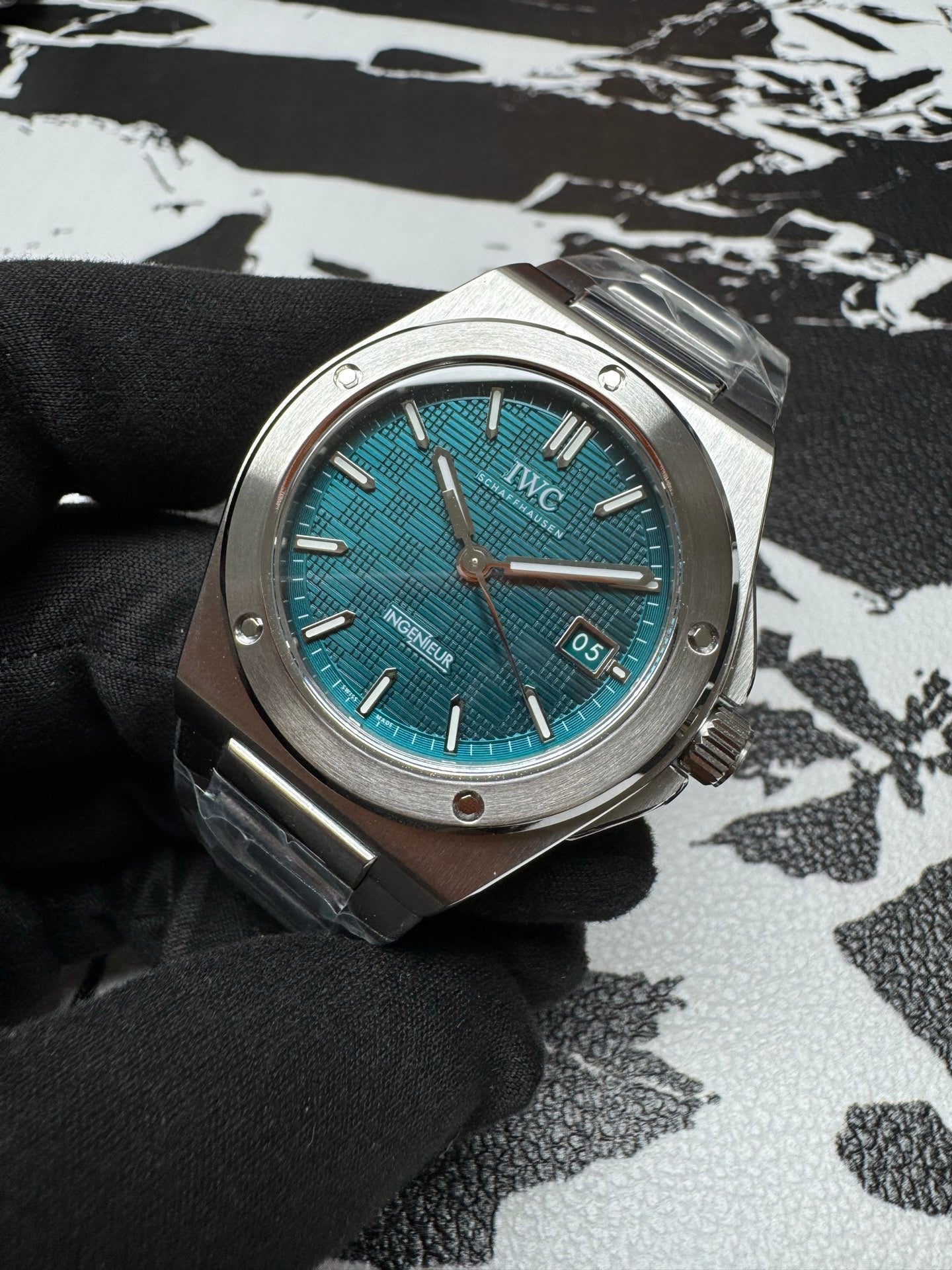 IWC Ingenieur Automatic 40 Aqua Blue Dial Watch