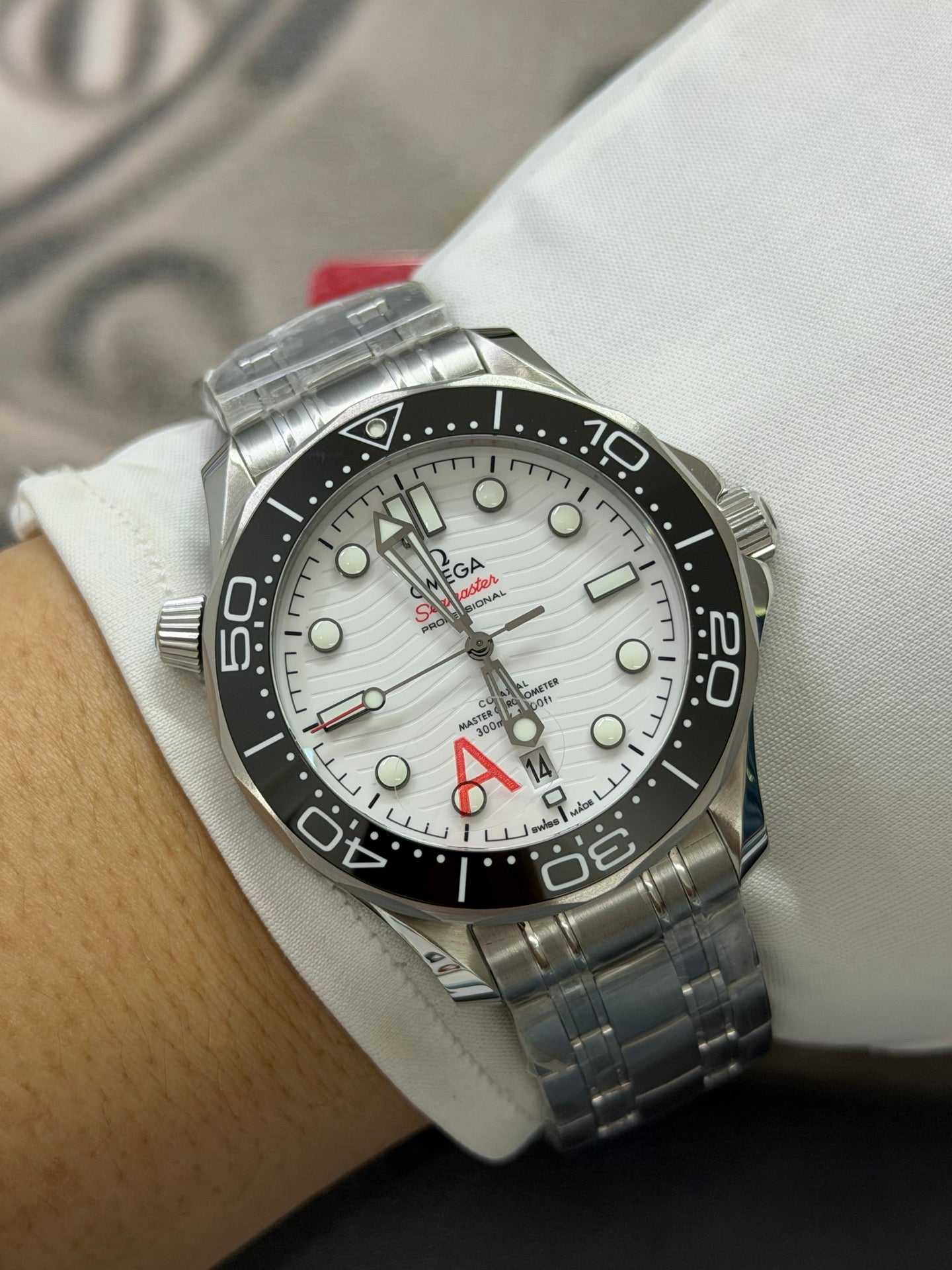 Omega Seamaster Diver 300M White Ceramic Wave Dial Luxury Watch
