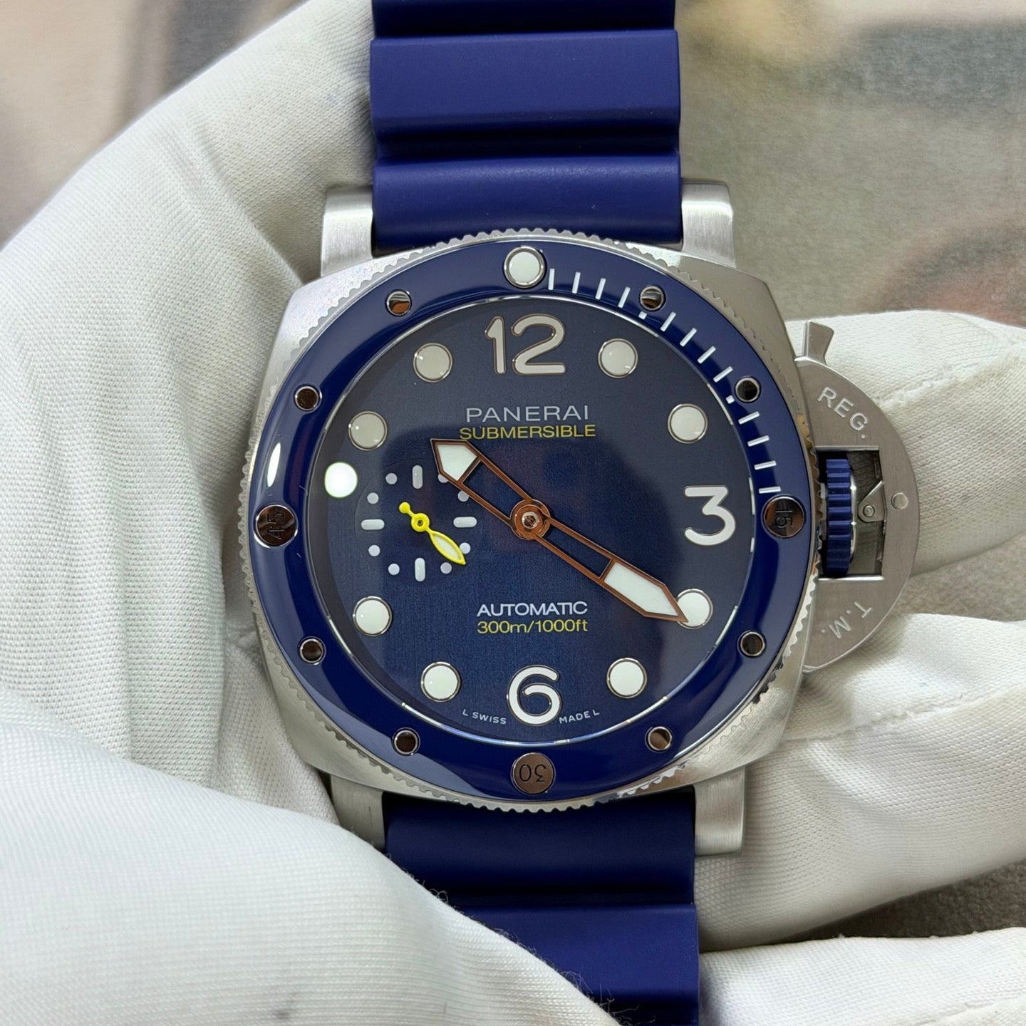 Panerai Submersible QuarantaQuattro Mike Horn Edition PAM01676 Blue Dial Watch